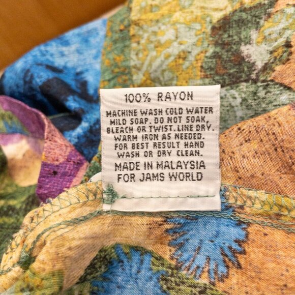 Jams World Honolulu Floral Button Shirt Small Rayon Aloha Resort Travel Top - Picture 4 of 4